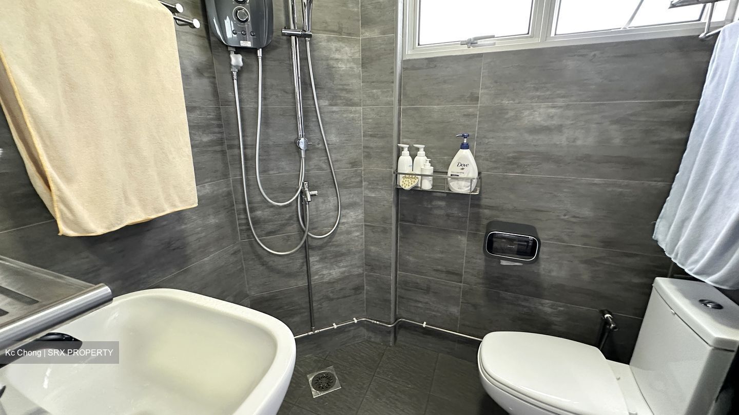 Blk 315 Jurong East Street 32 (Jurong East), HDB 3 Rooms #572643881